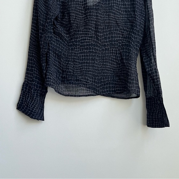 VTG Express Top Button Down Reptile Sheer Silk Slit Sleeve Whimsigoth Y2K 5/6 - Picture 11 of 12